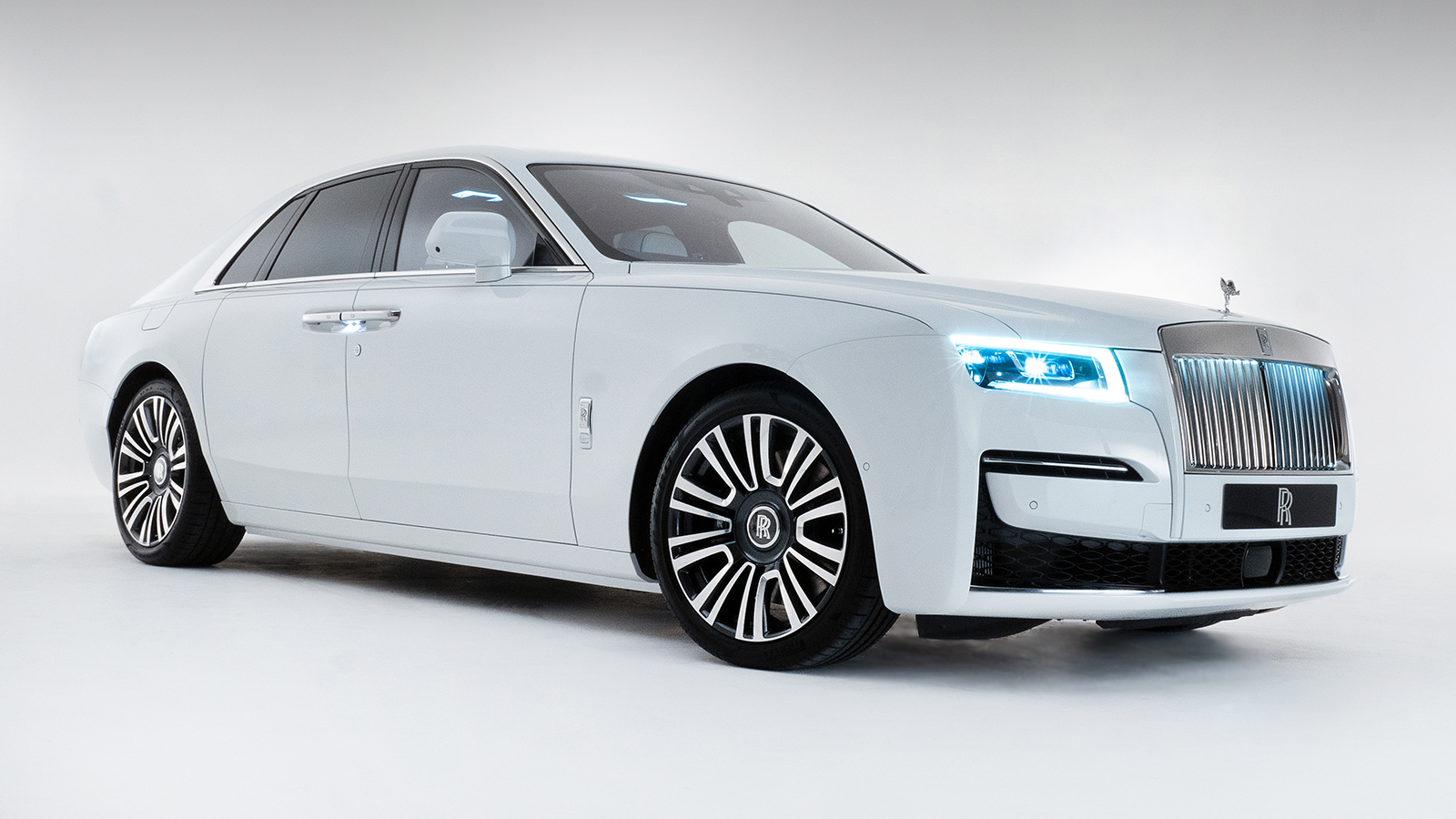 2021 RollsRoyce Ghost revealed with Rollsdeveloped chassis Autoblog