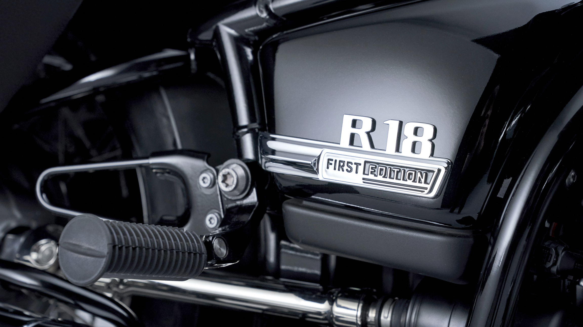 BMW introduces R 18 Classic and updated NineT motorcycle range