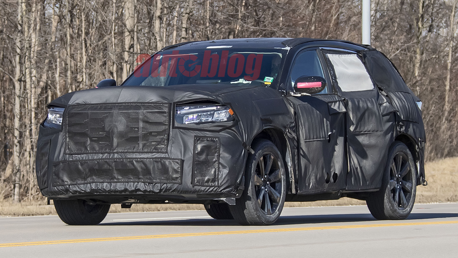 Nextgeneration Honda Pilot spy photos reveal Ridgelinestyle fascia