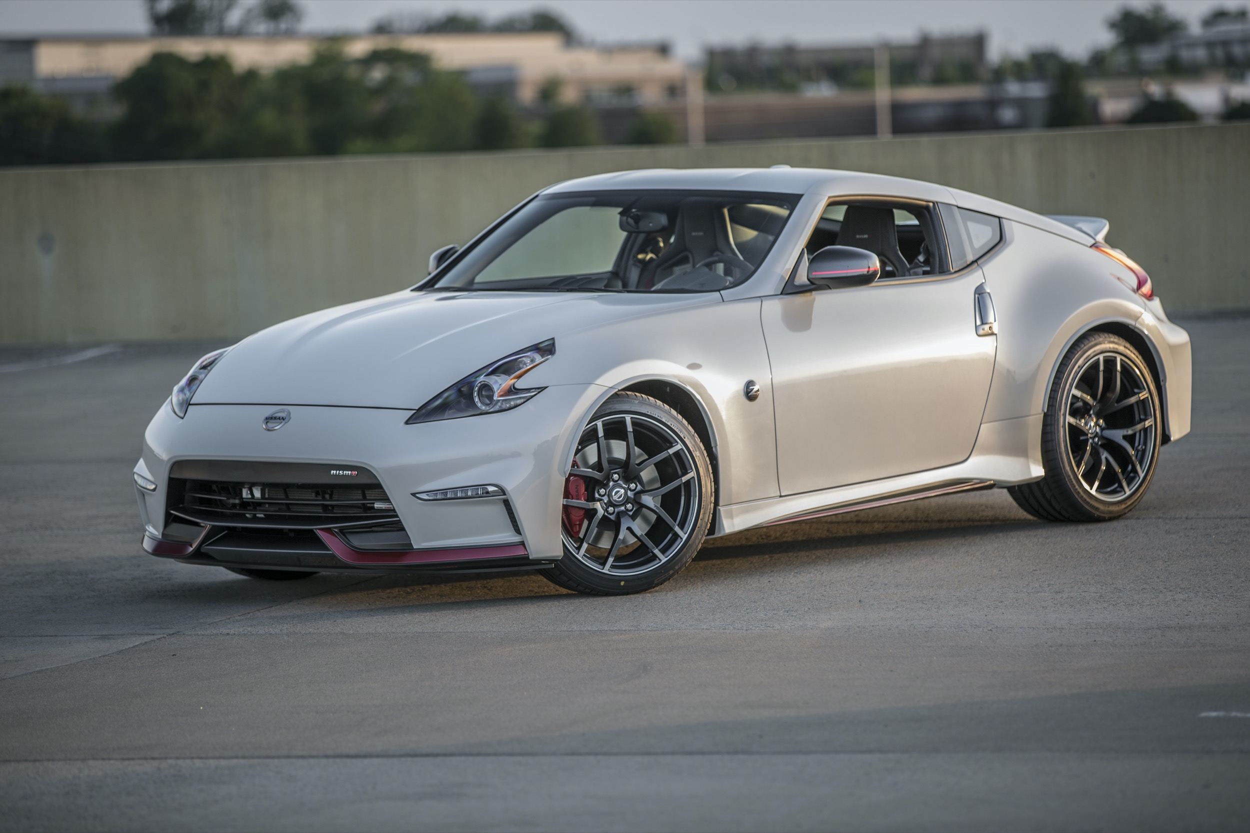 Nissan 370z Nismo Last Drive Review Out With A Chirp Autoblog