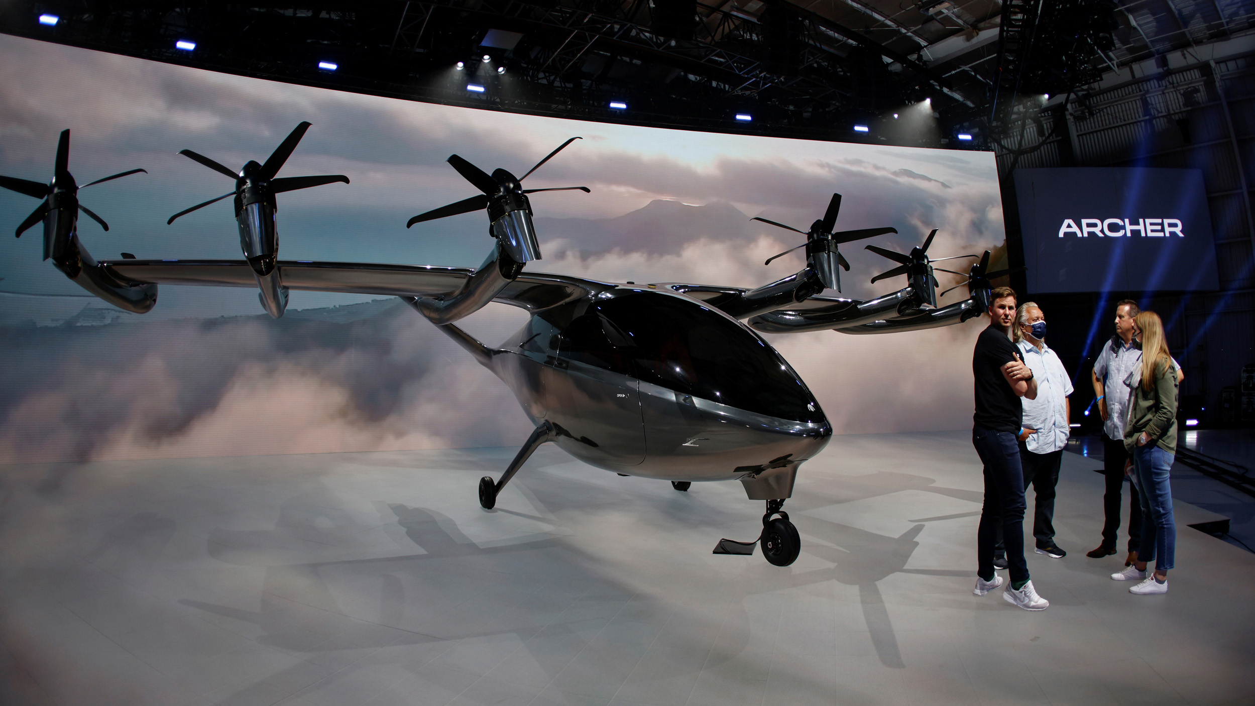 Archer twoseater flying taxi makes splashy debut in hot eVTOL market