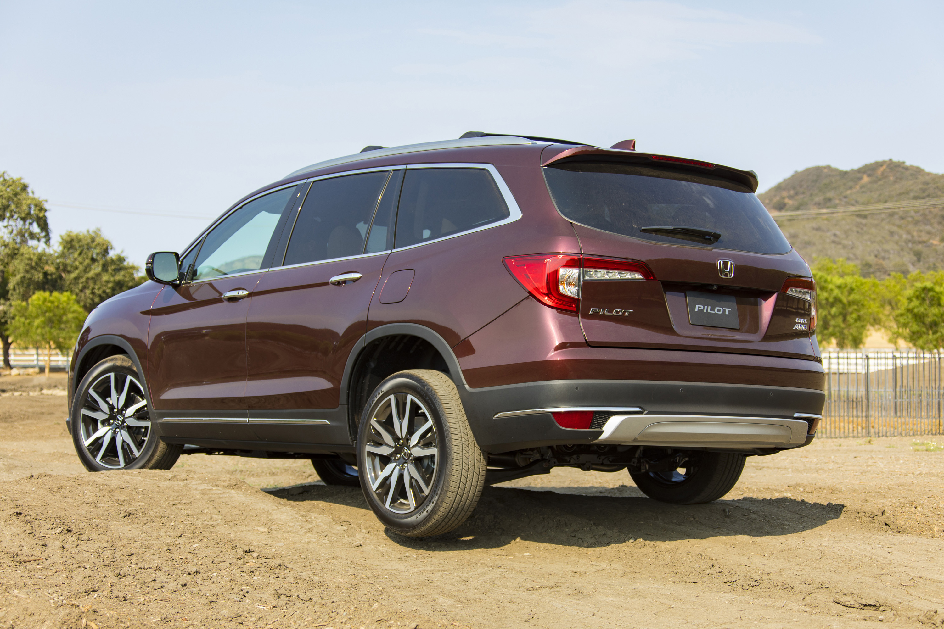 2022 Honda Pilot Review Whats New Price Safety Features