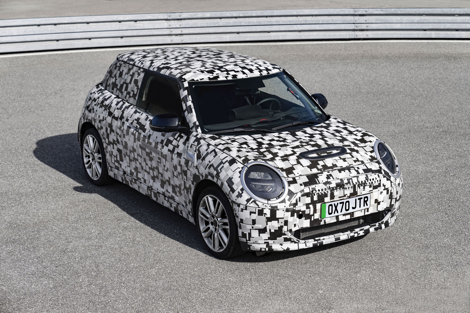 Mini Hardtop next generation shown in first official photos - Autoblog