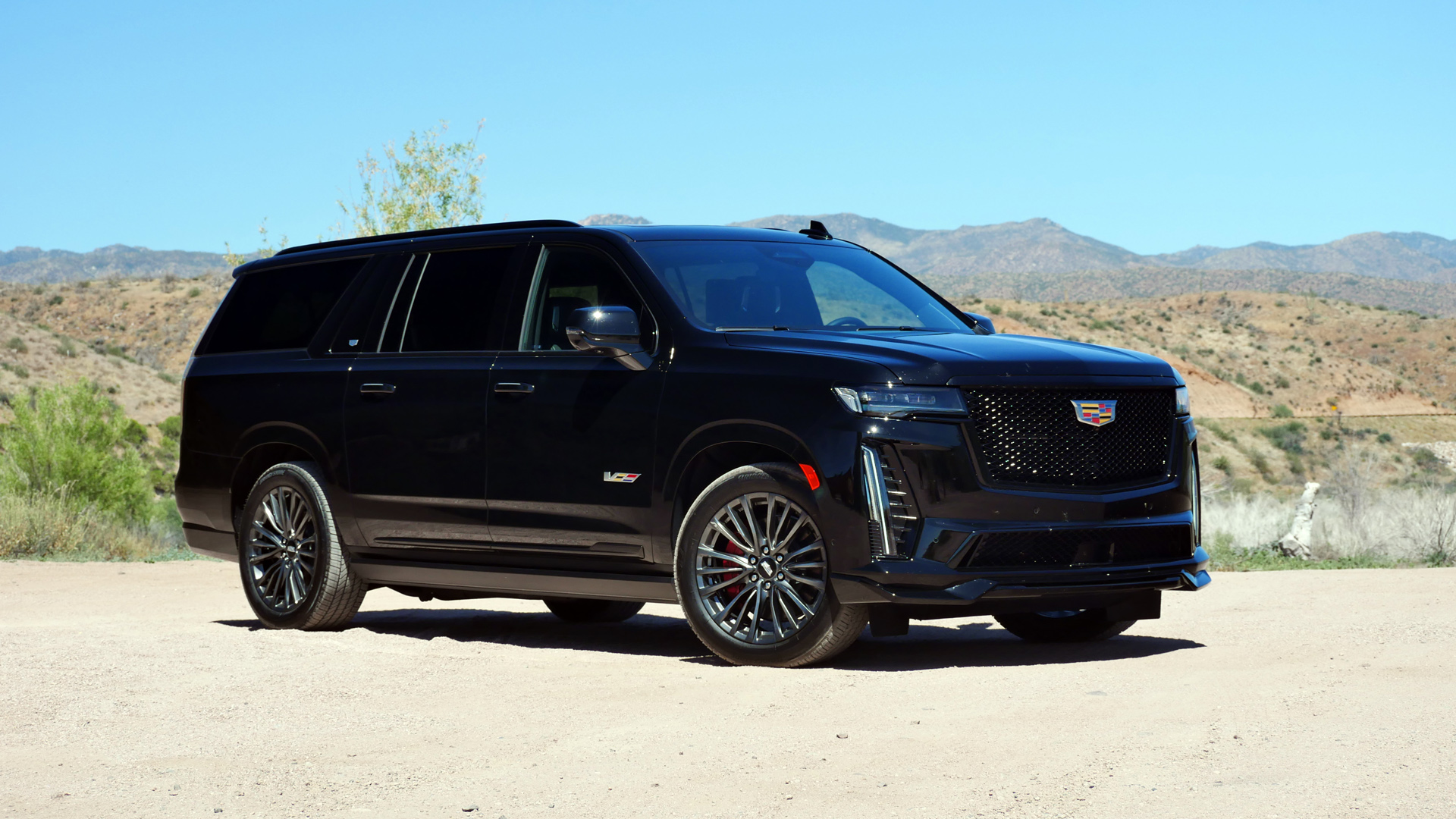 2023-cadillac-escalade-v-first-drive-review-682-horses-loud-exhaust