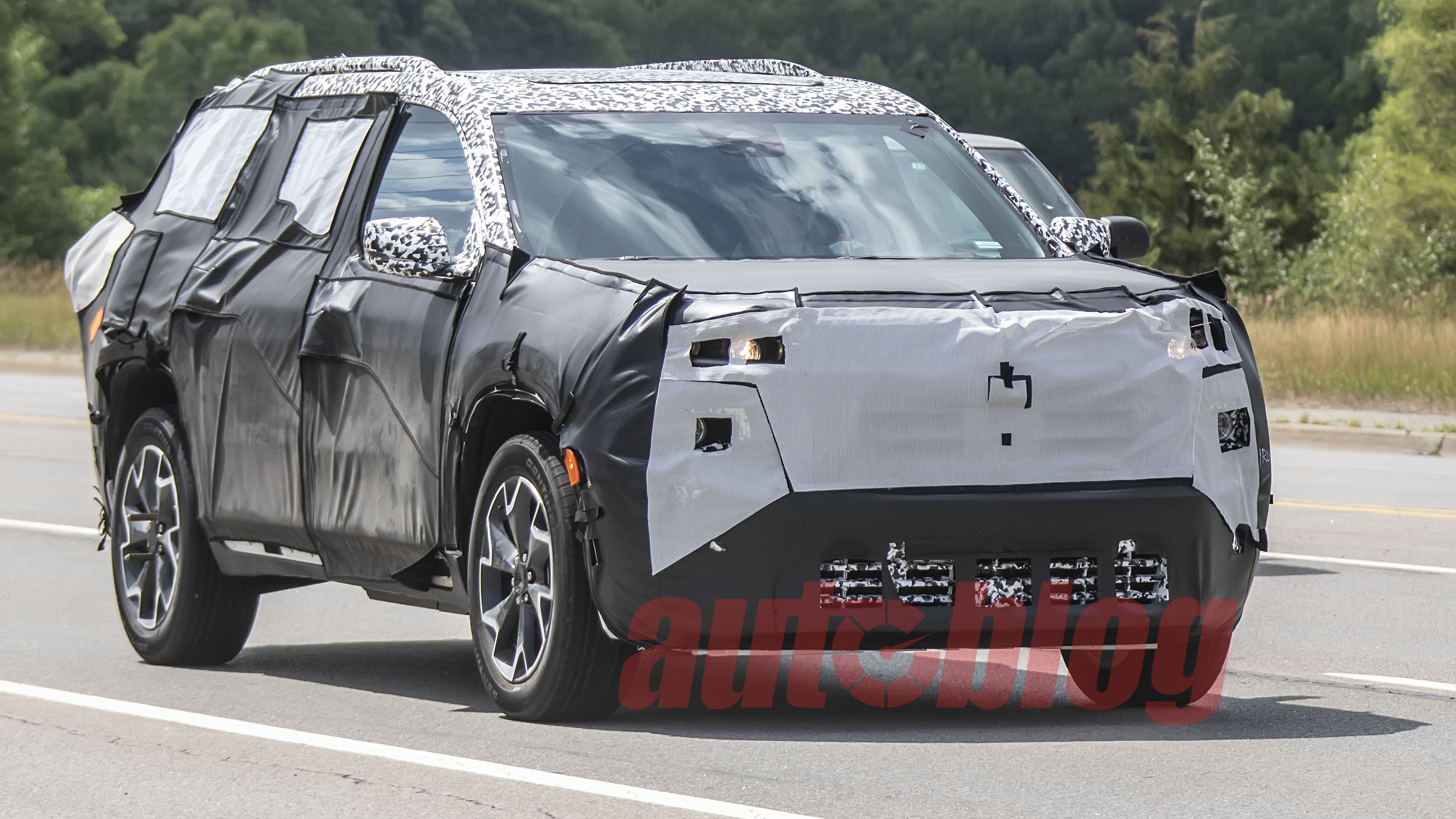 2024 GMC Acadia to go full size again for third generation