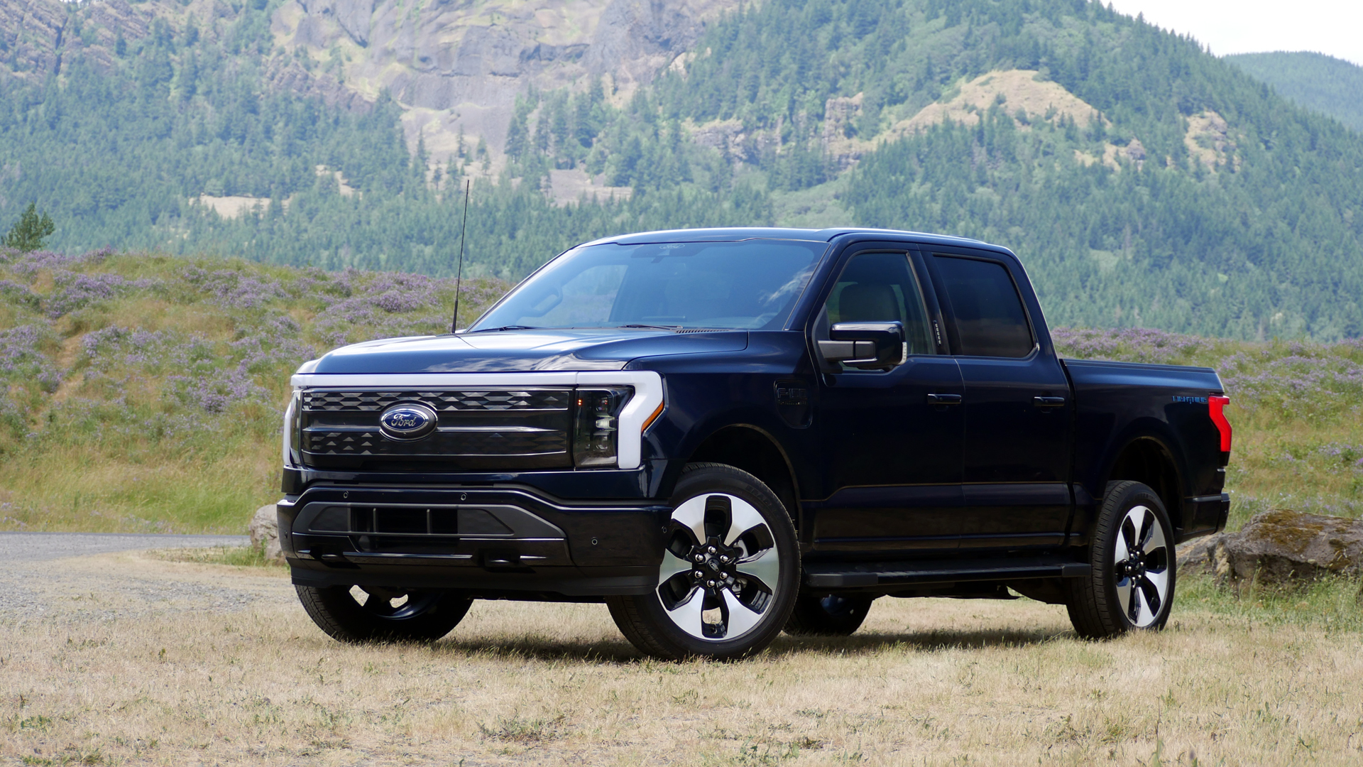 ford-f-150-lightning-review-one-truck-to-rule-them-all-autoblog
