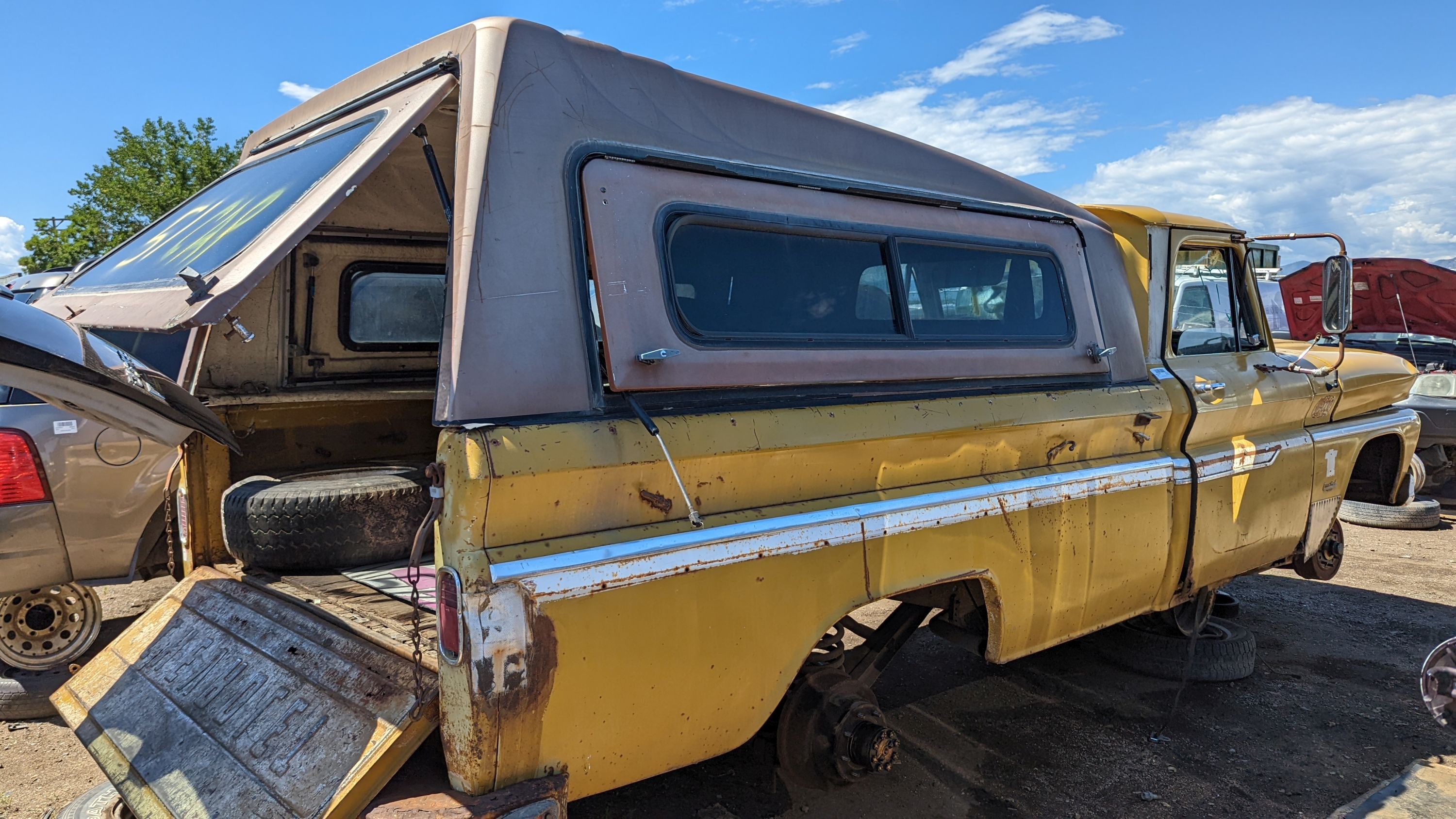 61 - 1964 Chevrolet C20 Pickup in Colorado junkyard - Photo by Murilee Martin