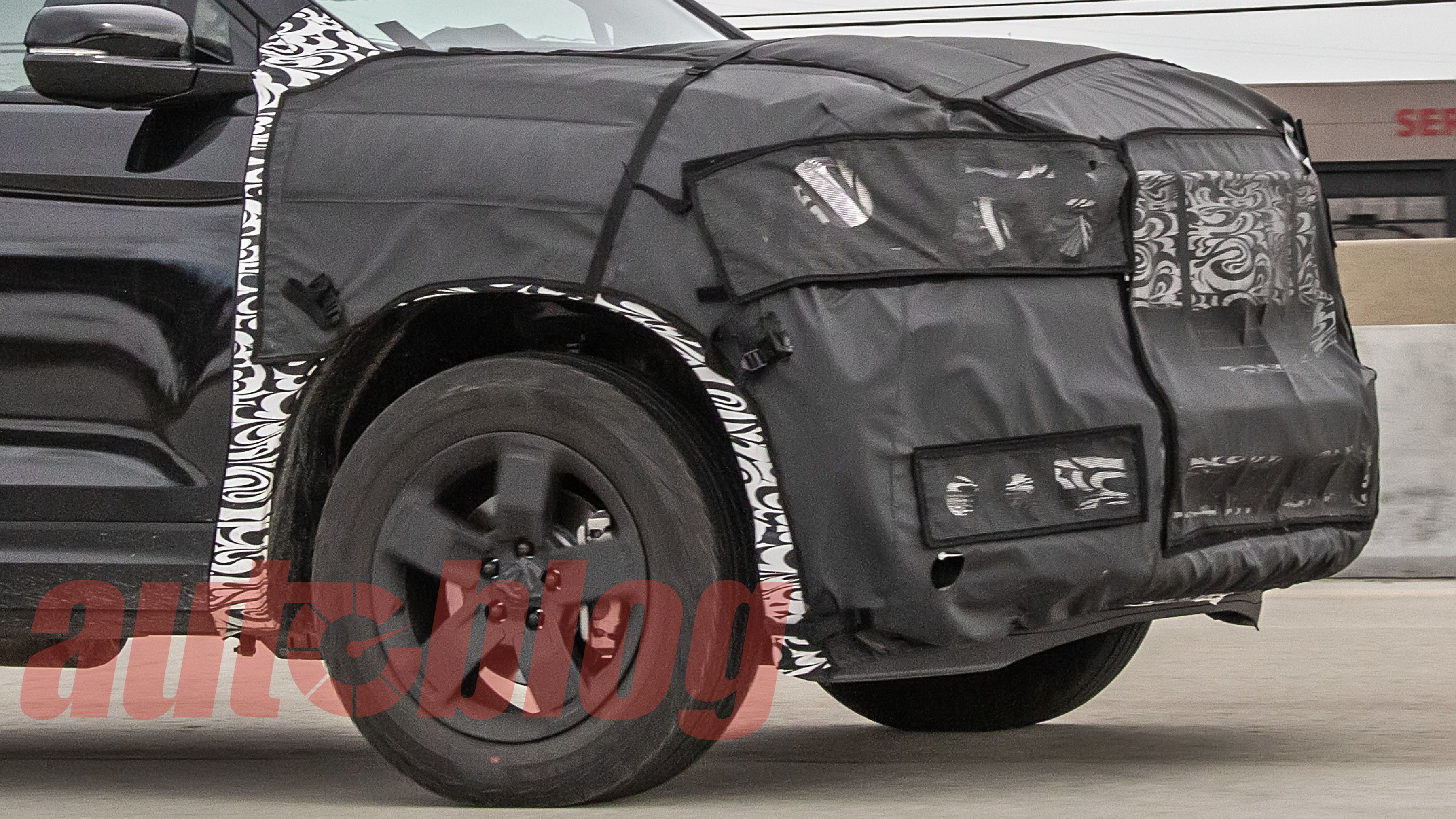 Mystery 2024 Honda Ridgeline Caught Testing In New Spy Photos Autoblog   HondaRidgeline.cam .05.KGP  