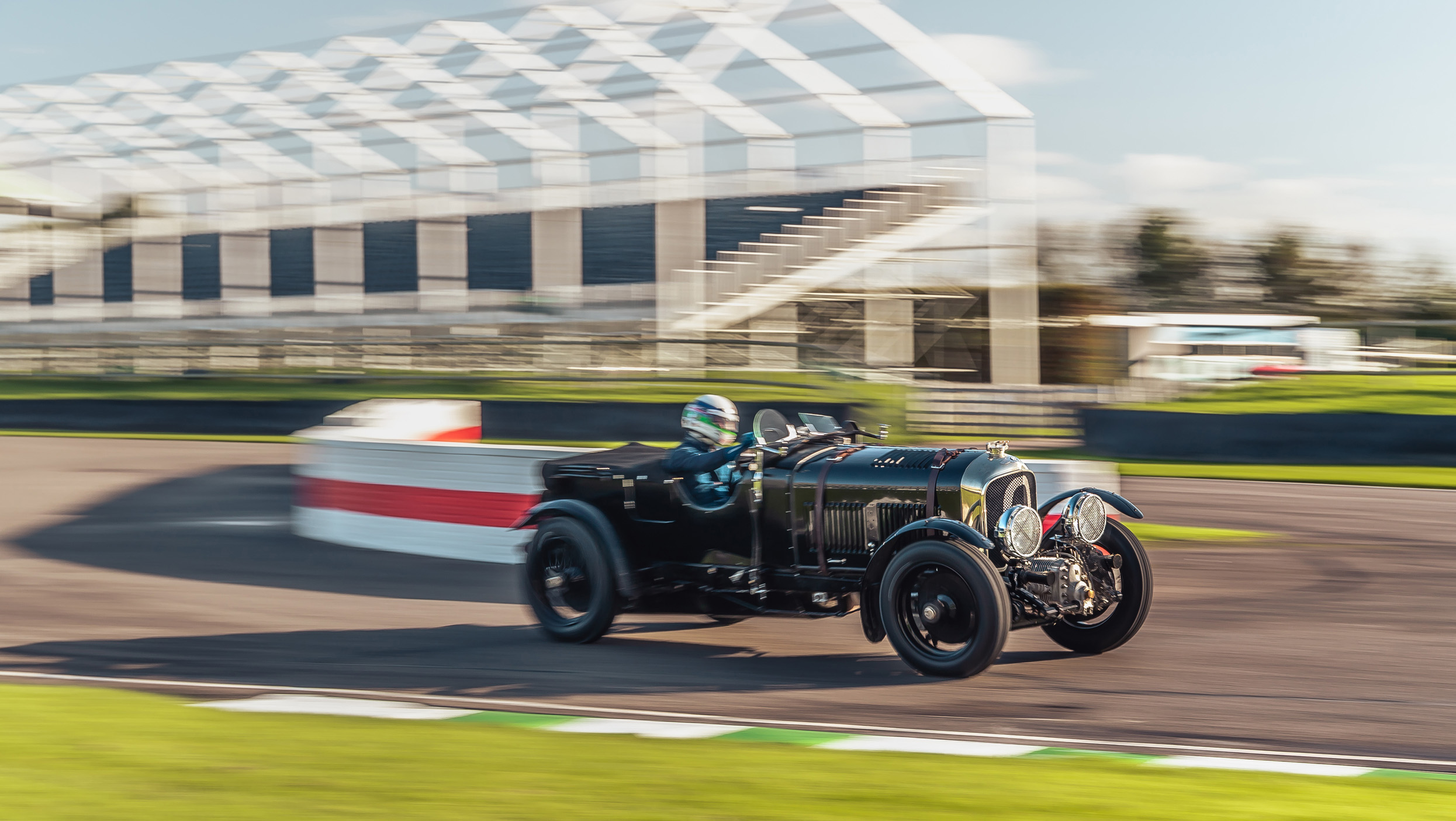 The Renowned Bentley Blower Returns To Race Again Autoblog 4625