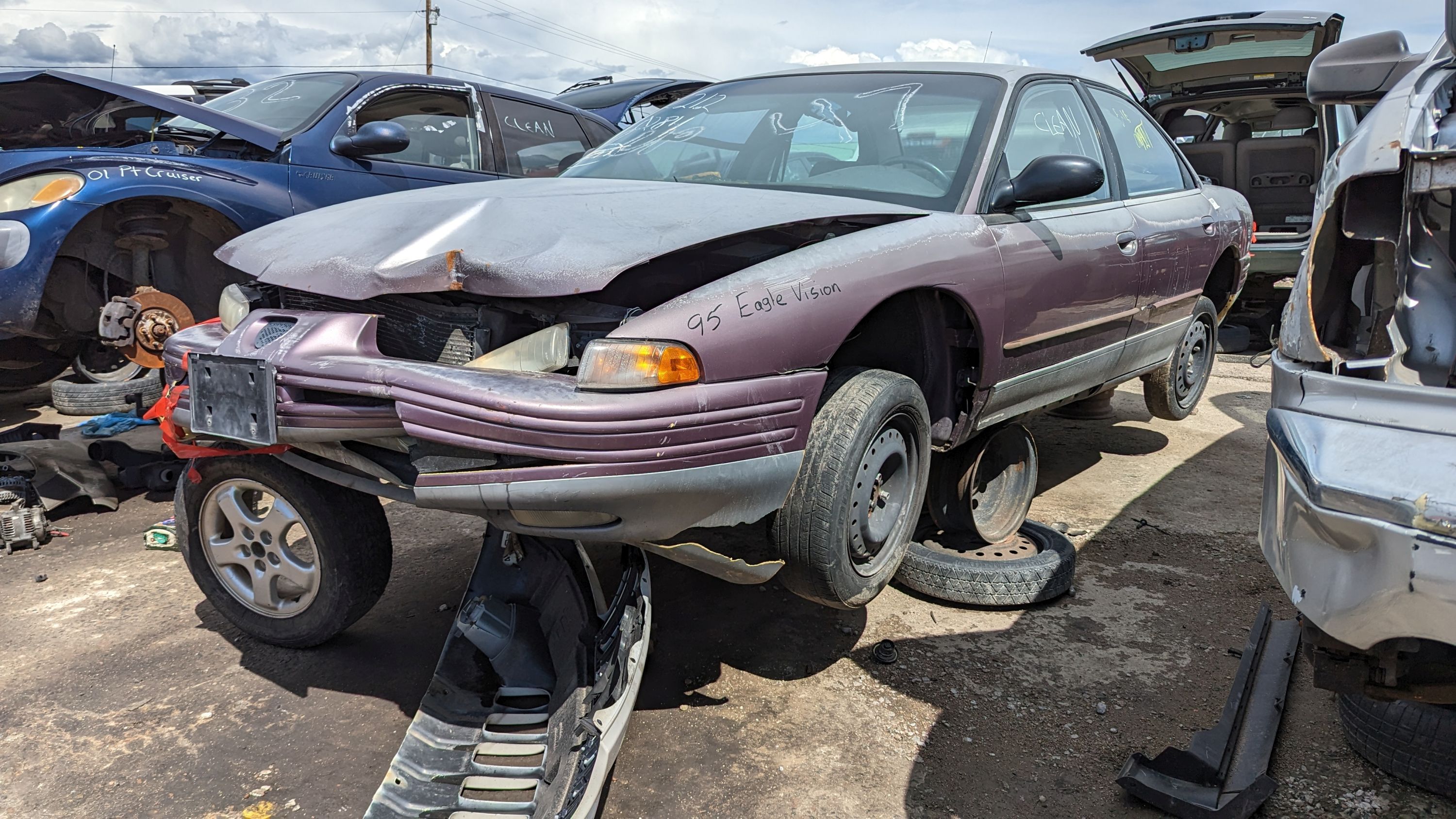 Junked 1995 Eagle Vision TSi