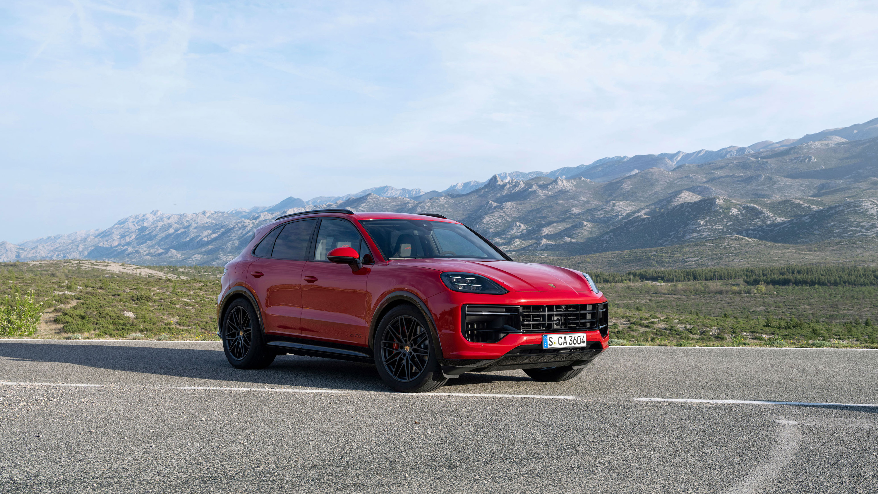 2025 Porsche Cayenne GTS adds power, sharpness, and bronze Autoblog